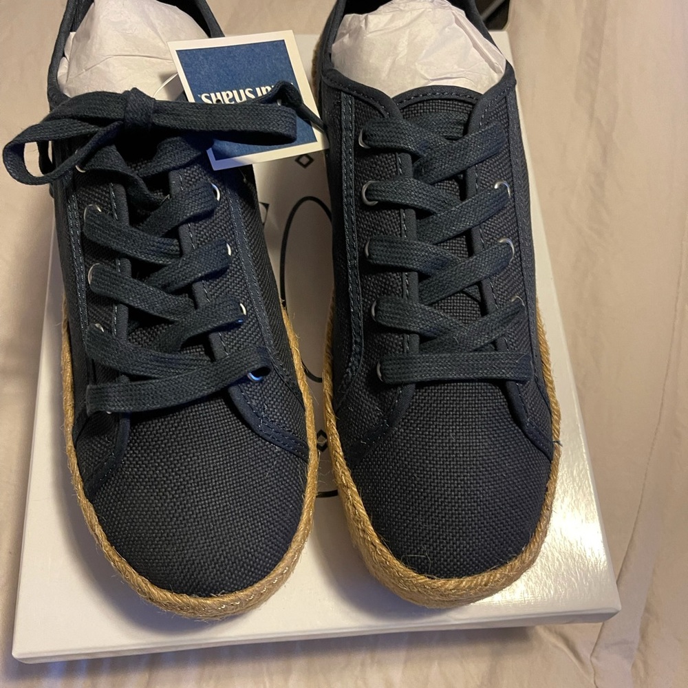 Steve Madden Navy espadrilles size 9